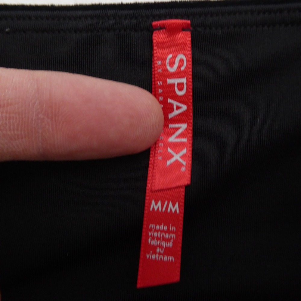 Spanx Women Leggings Black Velvet High Waisted Size Medium - Picture 7 of 9